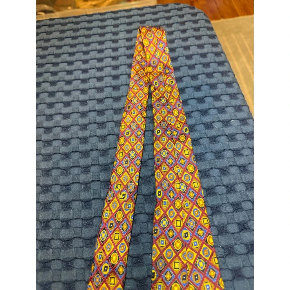 Stefano Ricci Fifth Avenue Tie 100% Italian Silk Gold Red Geometric